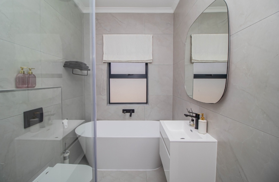 4 Bedroom Property for Sale in Sandown Western Cape